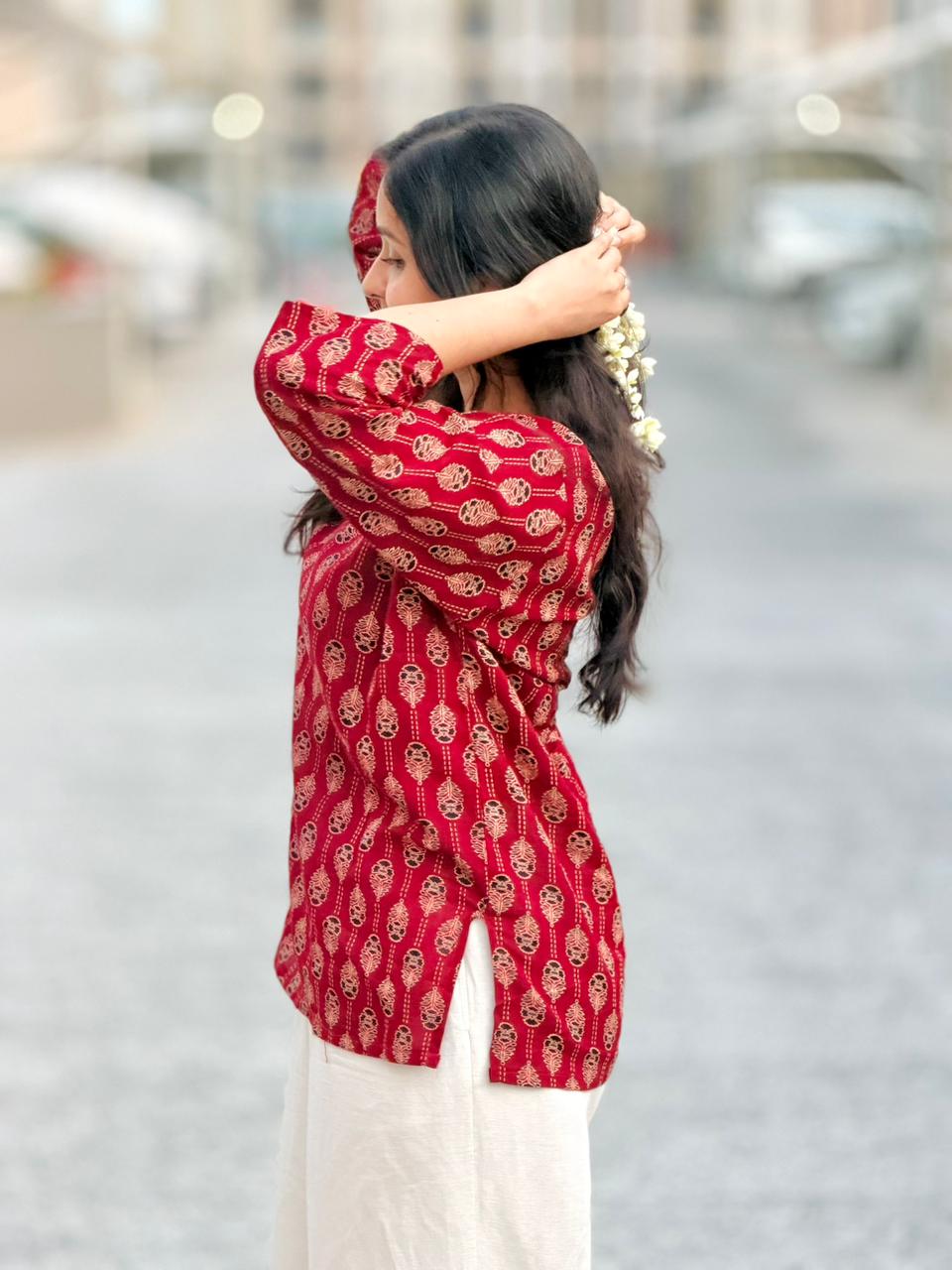 Maroon Buti Print Short Kurti